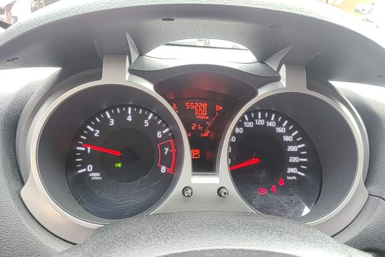 Used Infiniti ESQ 2014 1.6L Spontaneous Edition Instrument Cluster