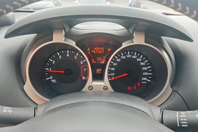 Used Infiniti ESQ 2014 1.6L Spontaneous Edition Instrument Cluster
