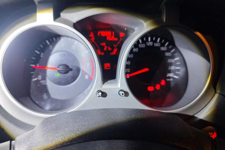 Used Infiniti ESQ 2014 1.6L Spontaneous Edition Instrument Cluster
