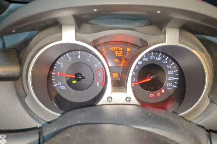 Used Infiniti ESQ 2014 1.6L Spontaneous Edition Instrument Cluster
