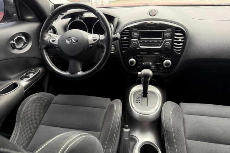Used Infiniti ESQ 2014 1.6L Spontaneous Edition Interior 1