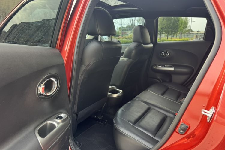 Used Infiniti ESQ 2014 1.6T Dynamic Edition Interior 6