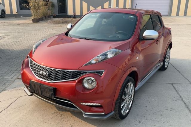 Used Infiniti ESQ 2014 1.6L Spontaneous Edition