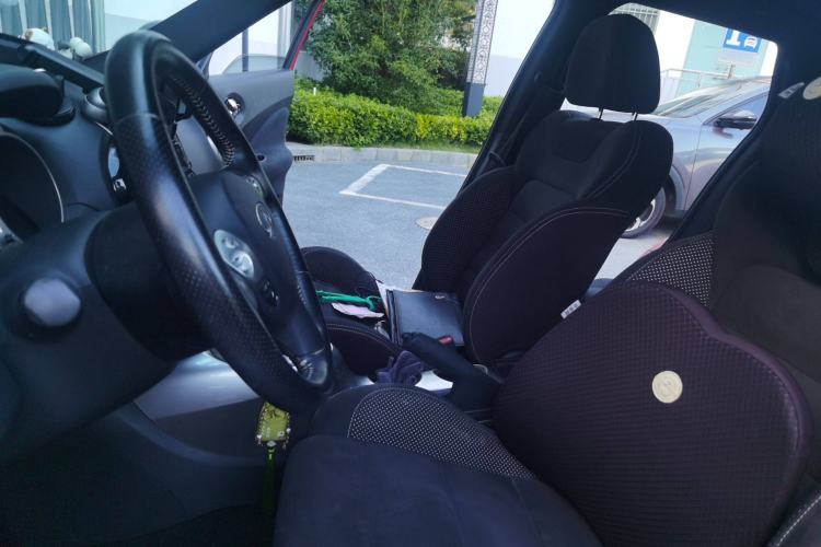 Used Infiniti ESQ 2014 1.6L Luxury Edition Left Front Seat