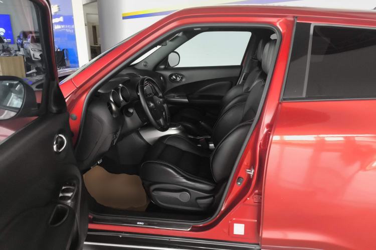 Used Infiniti ESQ 2014 1.6L Luxury Edition Left Front Seat