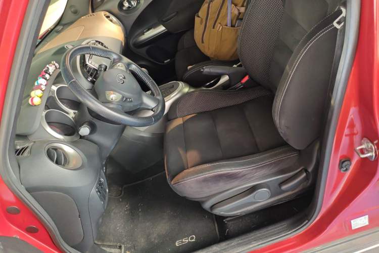 Used Infiniti ESQ 2014 1.6L Spontaneous Edition Left Front Seat