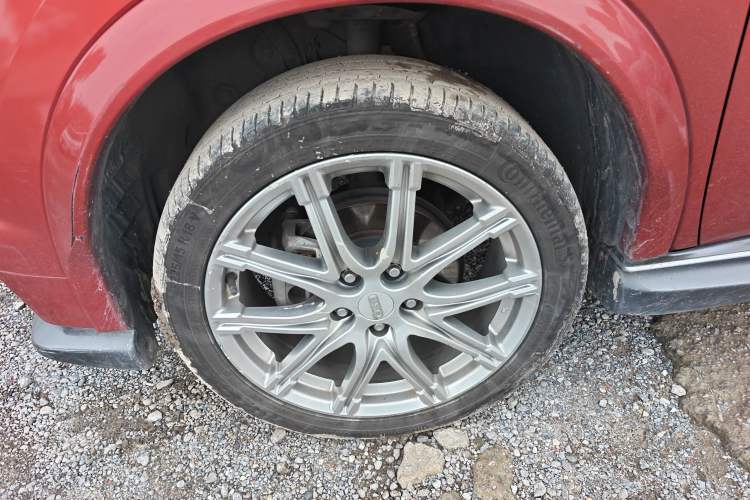 Used Infiniti ESQ 2014 1.6L Spontaneous Edition Left Front Wheel Hub