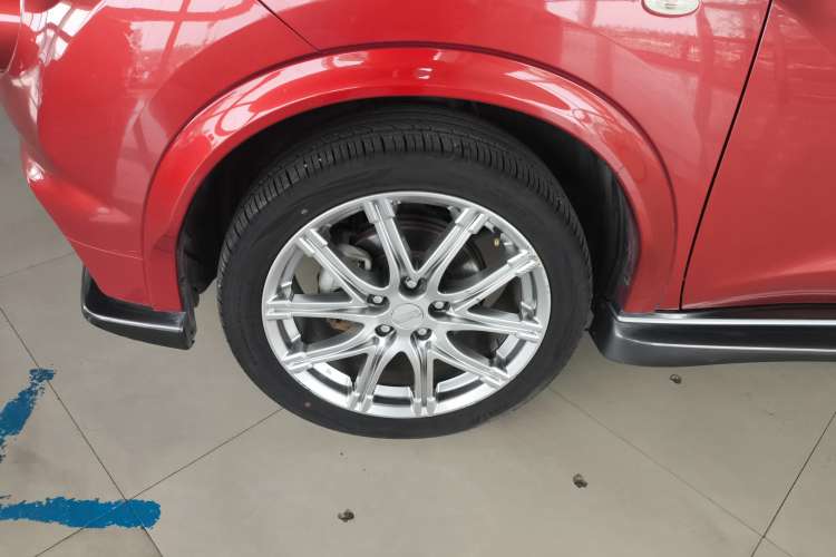 Used Infiniti ESQ 2014 1.6L Luxury Edition Left Front Wheel Hub