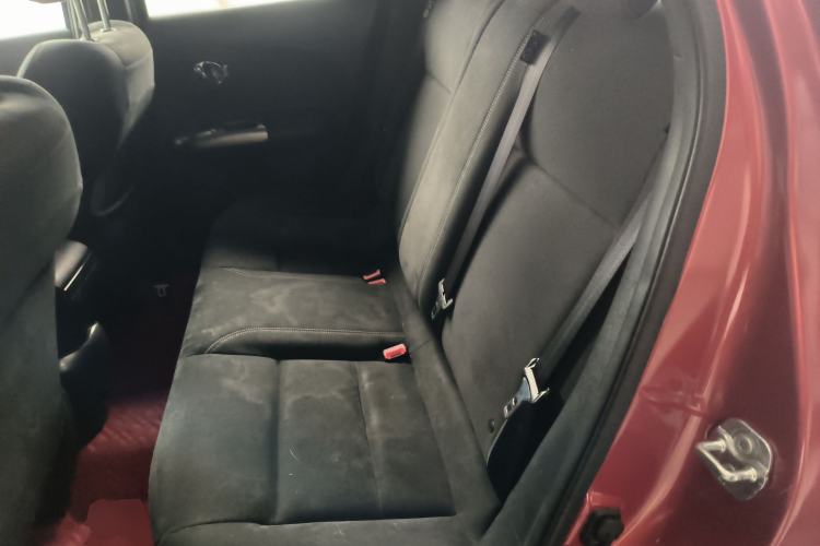 Used Infiniti ESQ 2014 1.6L Spontaneous Edition Left Rear Seat