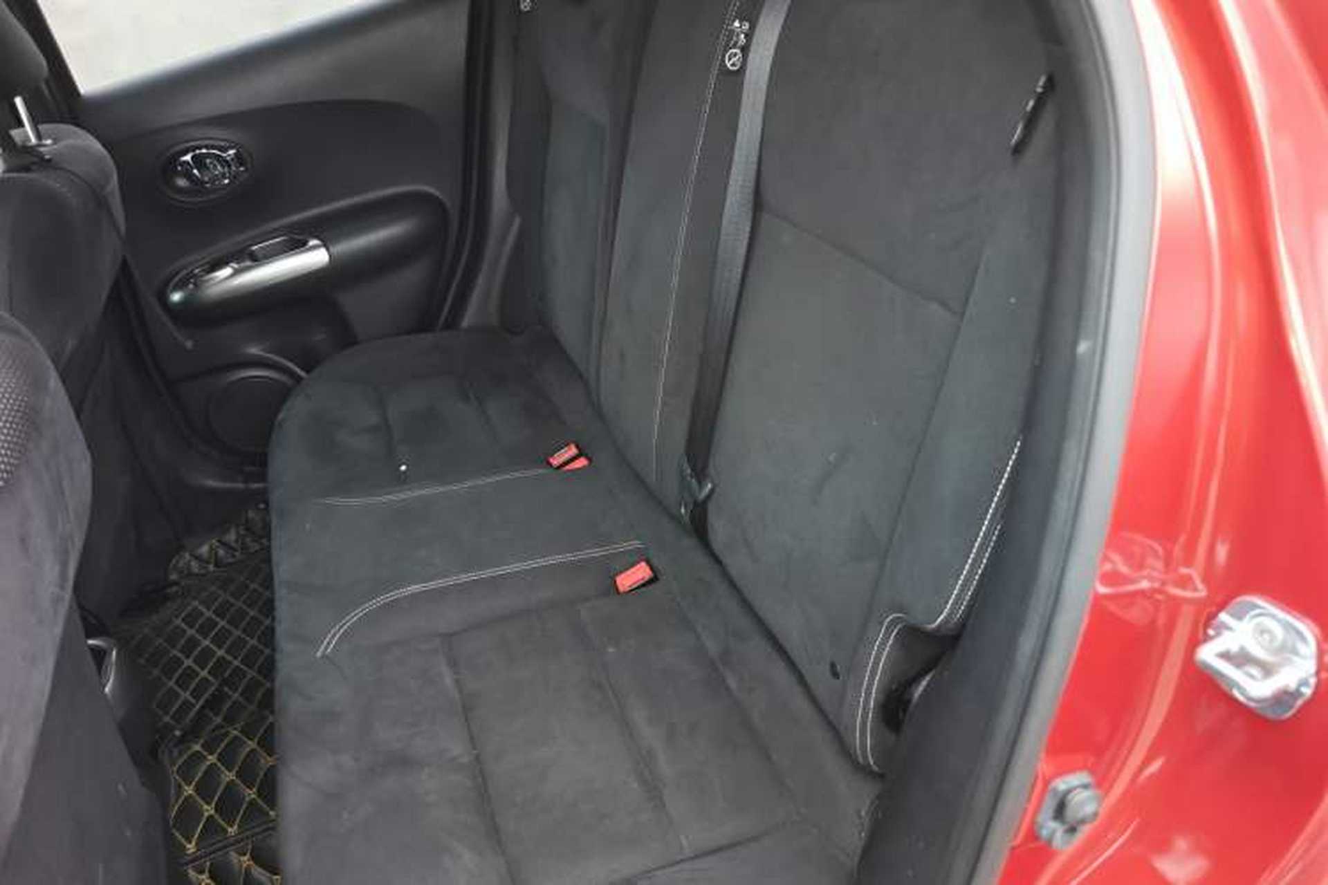 Used Infiniti ESQ 2014 1.6L Spontaneous Edition Left Rear Seat