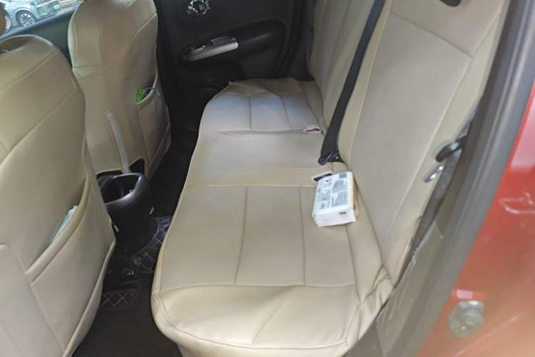 Used Infiniti ESQ 2014 1.6L Spontaneous Edition Left Rear Seat