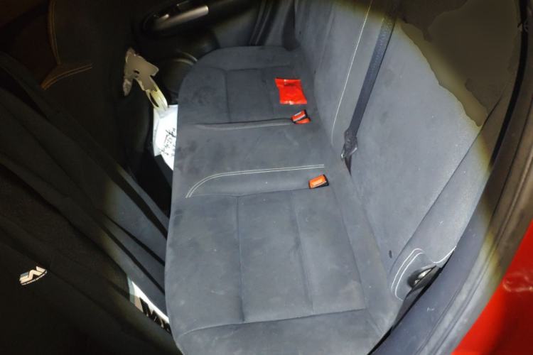 Used Infiniti ESQ 2014 1.6L Spontaneous Edition Left Rear Seat