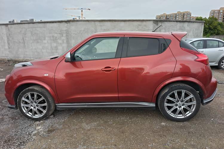 Used Infiniti ESQ 2014 1.6L Spontaneous Edition Left Side