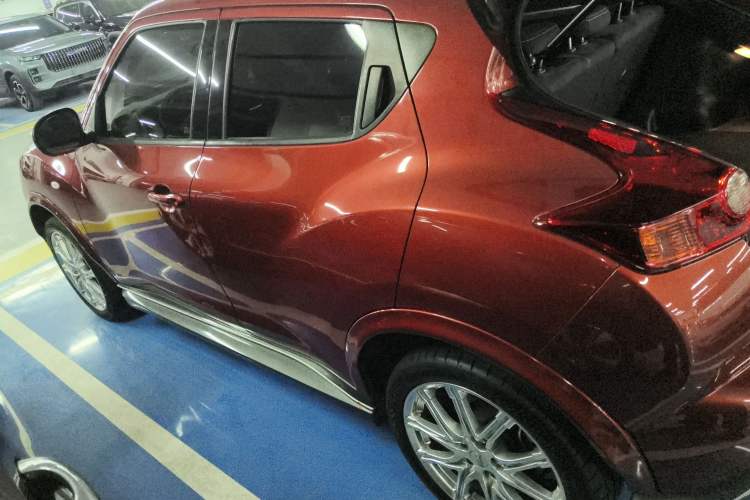 Used Infiniti ESQ 2014 1.6L Spontaneous Edition Left Side