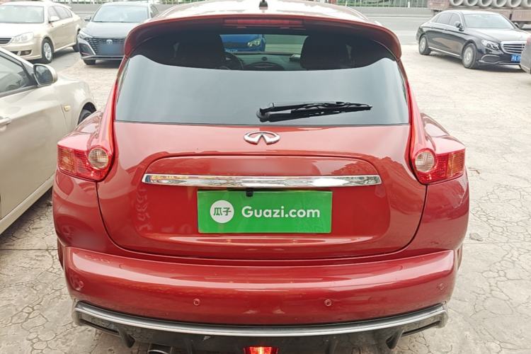 Used Infiniti ESQ 2014 1.6L Spontaneous Edition Rear