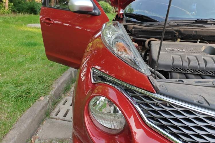 Used Infiniti ESQ 2014 1.6L Spontaneous Edition Right Front Headlight