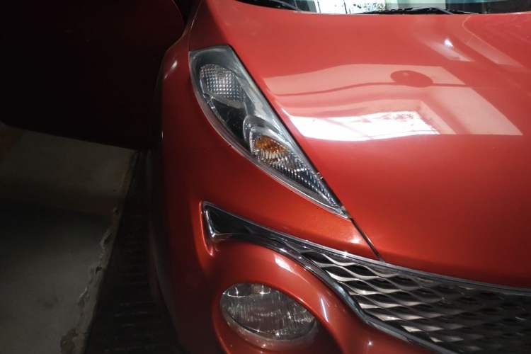 Used Infiniti ESQ 2014 1.6L Spontaneous Edition Right Front Headlight