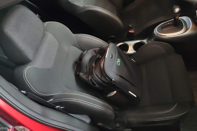 Used Infiniti ESQ 2014 1.6L Spontaneous Edition Right Front Seat