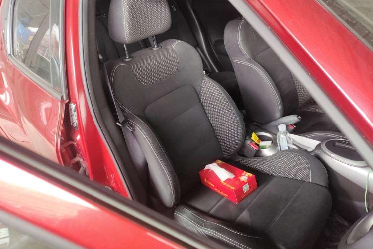 Used Infiniti ESQ 2014 1.6L Spontaneous Edition Right Front Seat
