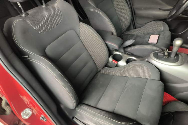 Used Infiniti ESQ 2014 1.6L Spontaneous Edition Right Front Seat