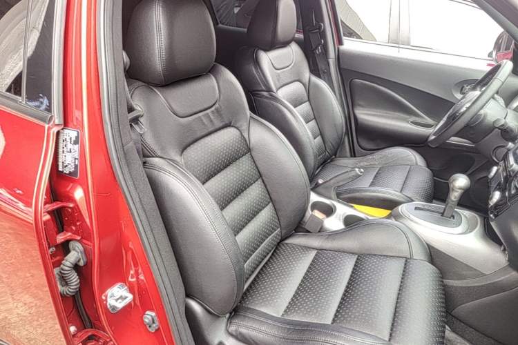Used Infiniti ESQ 2014 1.6L Spontaneous Edition Right Front Seat