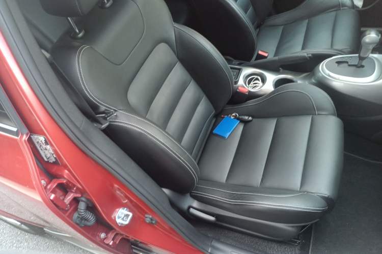 Used Infiniti ESQ 2014 1.6T Dynamic Edition Right Front Seat