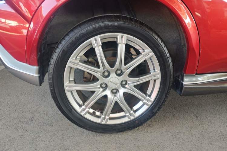 Used Infiniti ESQ 2014 1.6L Spontaneous Edition Right Rear Wheel Hub