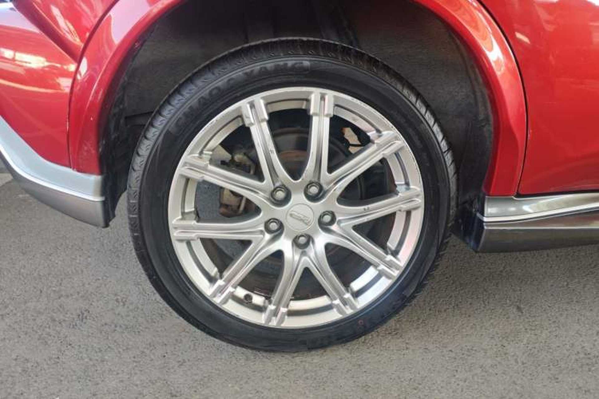 Used Infiniti ESQ 2014 1.6L Spontaneous Edition Right Rear Wheel Hub