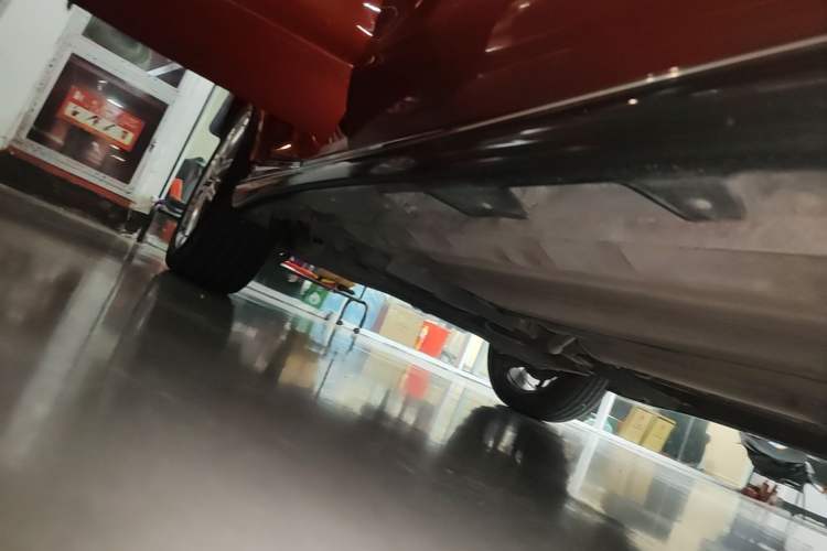 Used Infiniti ESQ 2014 1.6L Spontaneous Edition Right Side Sill