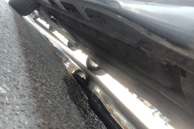Used Infiniti ESQ 2014 1.6T Dynamic Edition Right Side Sill