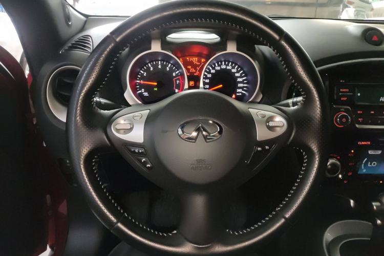 Used Infiniti ESQ 2014 1.6L Spontaneous Edition Steering Wheel