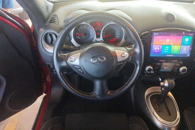 Used Infiniti ESQ 2014 1.6L Spontaneous Edition Steering Wheel