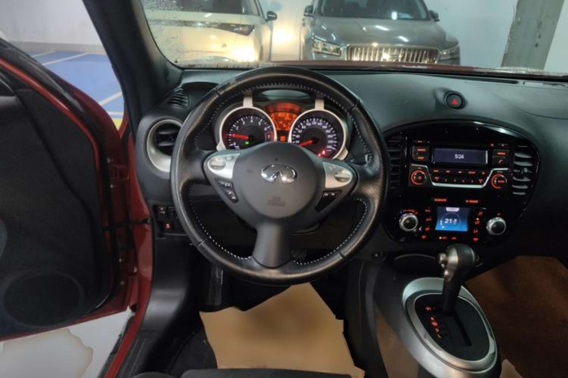 Used Infiniti ESQ 2014 1.6L Spontaneous Edition Steering Wheel