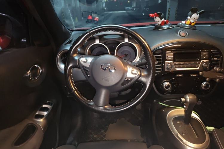 Used Infiniti ESQ 2014 1.6L Spontaneous Edition Steering Wheel