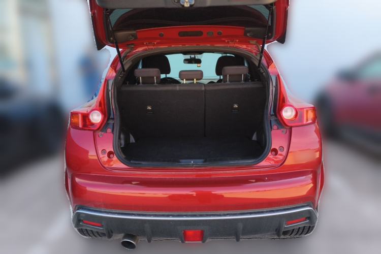 Used Infiniti ESQ 2014 1.6L Spontaneous Edition Trunk