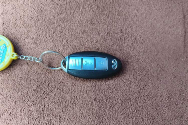 Used Infiniti ESQ 2014 1.6L Spontaneous Edition Vehicle Key