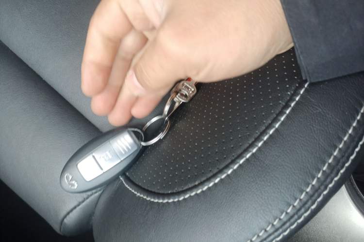 Used Infiniti ESQ 2014 1.6T Dynamic Edition Vehicle Key