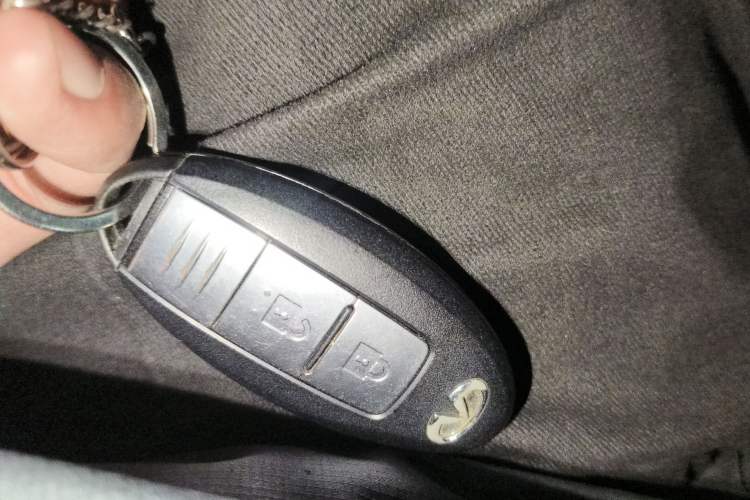 Used Infiniti ESQ 2014 1.6L Spontaneous Edition Vehicle Key