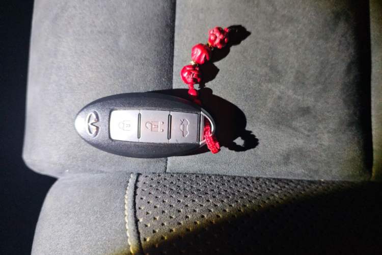 Used Infiniti ESQ 2014 1.6L Spontaneous Edition Vehicle Key