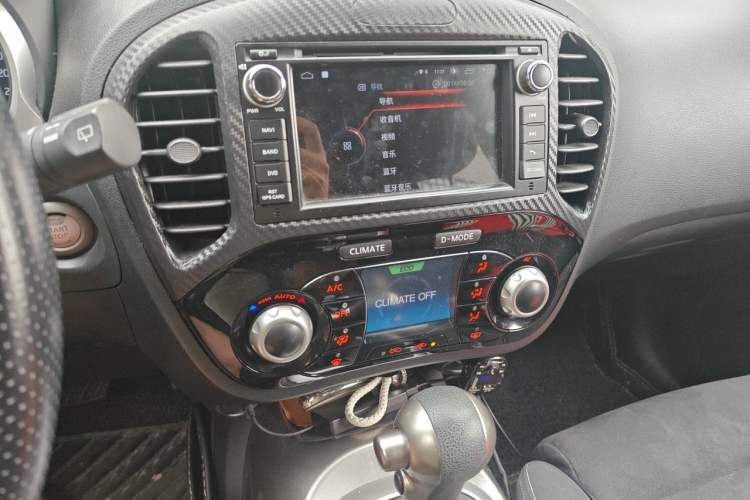 Used Infiniti ESQ 2014 1.6L Spontaneous Edition Audio And AC Panel