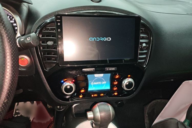 Used Infiniti ESQ 2014 1.6L Spontaneous Edition Audio And AC Panel