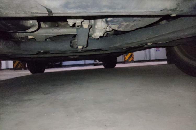 Used Infiniti ESQ 2014 1.6L Spontaneous Edition Chassis Front