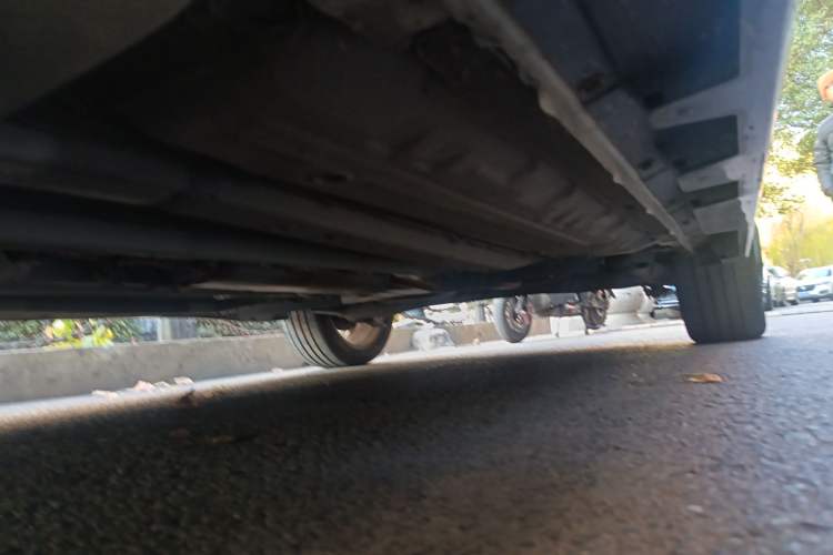 Used Infiniti ESQ 2014 1.6L Spontaneous Edition Chassis Front Left