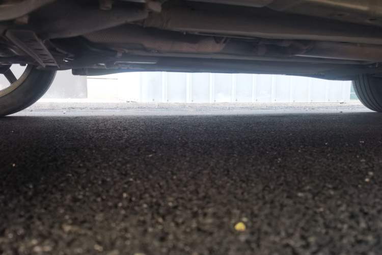 Used Infiniti ESQ 2014 1.6L Spontaneous Edition Chassis Front Left