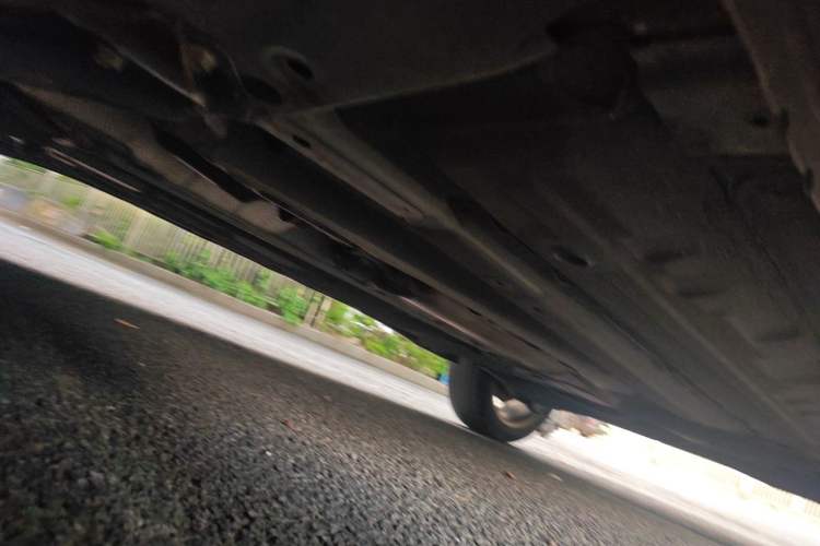 Used Infiniti ESQ 2014 1.6L Spontaneous Edition Chassis Front Left