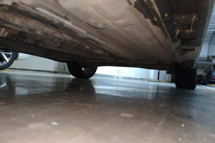 Used Infiniti ESQ 2014 1.6L Spontaneous Edition Chassis Front Left