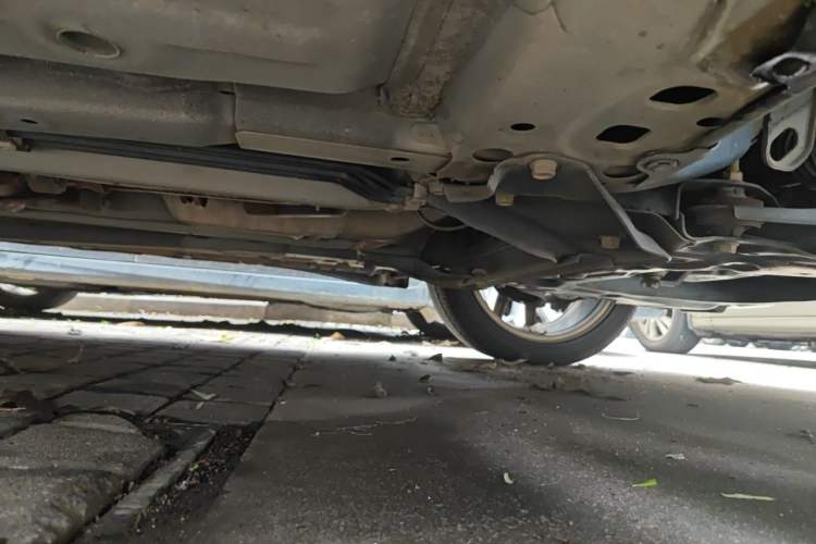 Used Infiniti ESQ 2014 1.6L Spontaneous Edition Chassis Front