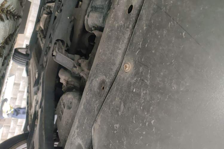 Used Infiniti ESQ 2014 1.6L Spontaneous Edition Chassis Front