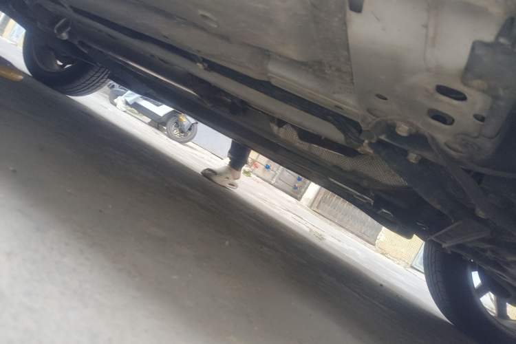 Used Infiniti ESQ 2014 1.6L Spontaneous Edition Chassis Front Right