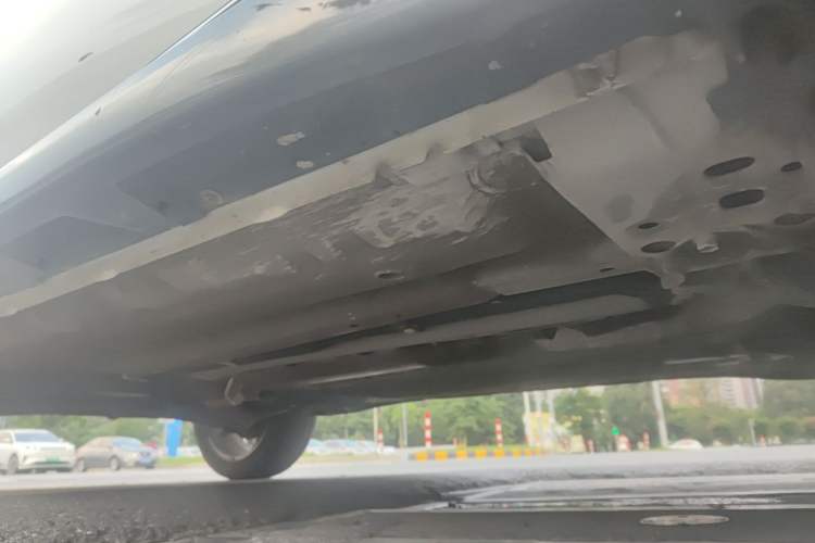 Used Infiniti ESQ 2014 1.6L Spontaneous Edition Chassis Front Right